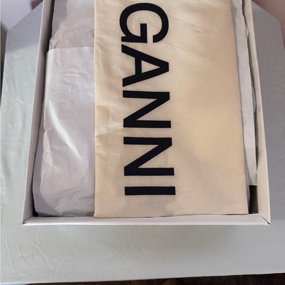 GANNI Cleated Heeled Mid Chelsea Boots in Black Naplack GUC - Picture 14 of 14